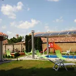 Arany Szolo Wellness Apartmanhaz アパート *