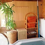 Arany Szolo Wellness Apartmanhaz アパート ヘーヴィーズ