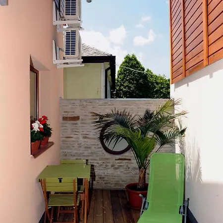 Arany Szolo Wellness Apartmanhaz Lägenhet