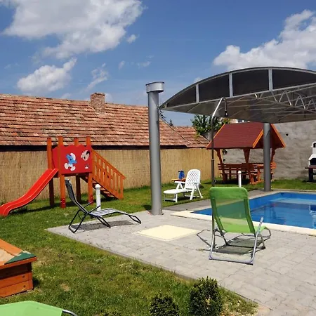 Arany Szolo Wellness Apartmanhaz