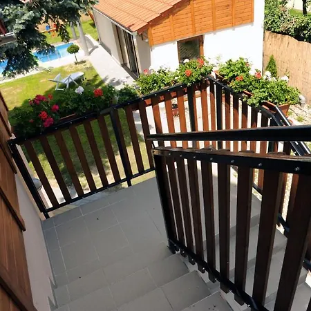 Lägenhet Arany Szolo Wellness Apartmanhaz *