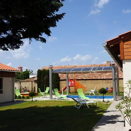 Arany Szolo Wellness Apartmanhaz Apartment Heviz